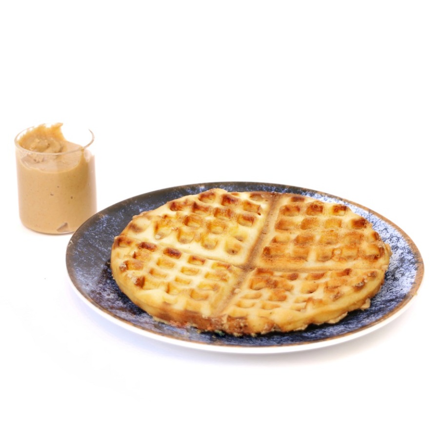 وافل و کره بادام زمینی